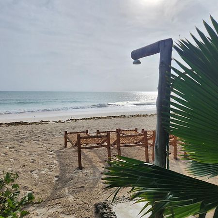 Two Palms Hotel Jambiani  Buitenkant foto