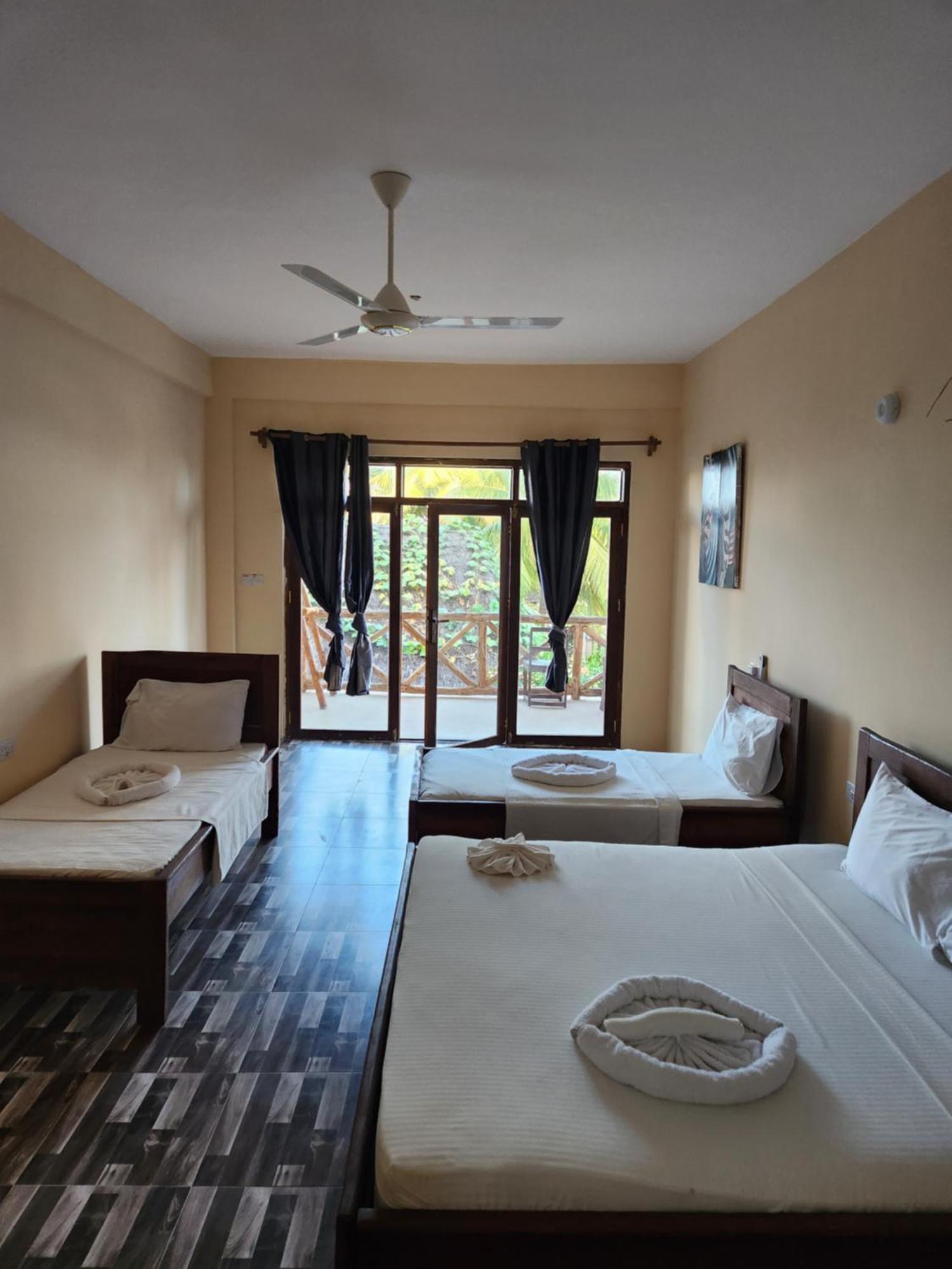 Two Palms Hotel Jambiani  Buitenkant foto