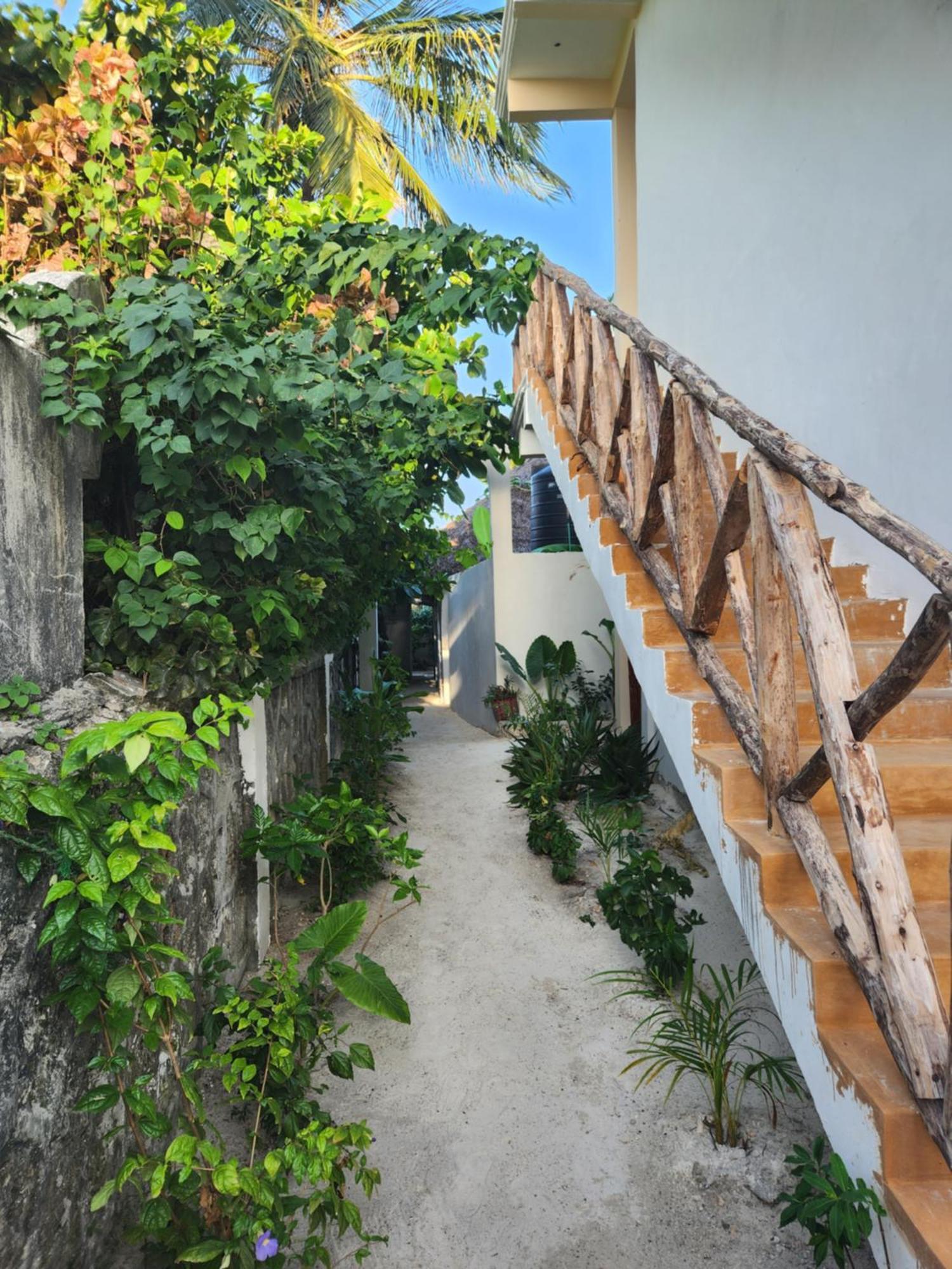 Two Palms Hotel Jambiani  Buitenkant foto