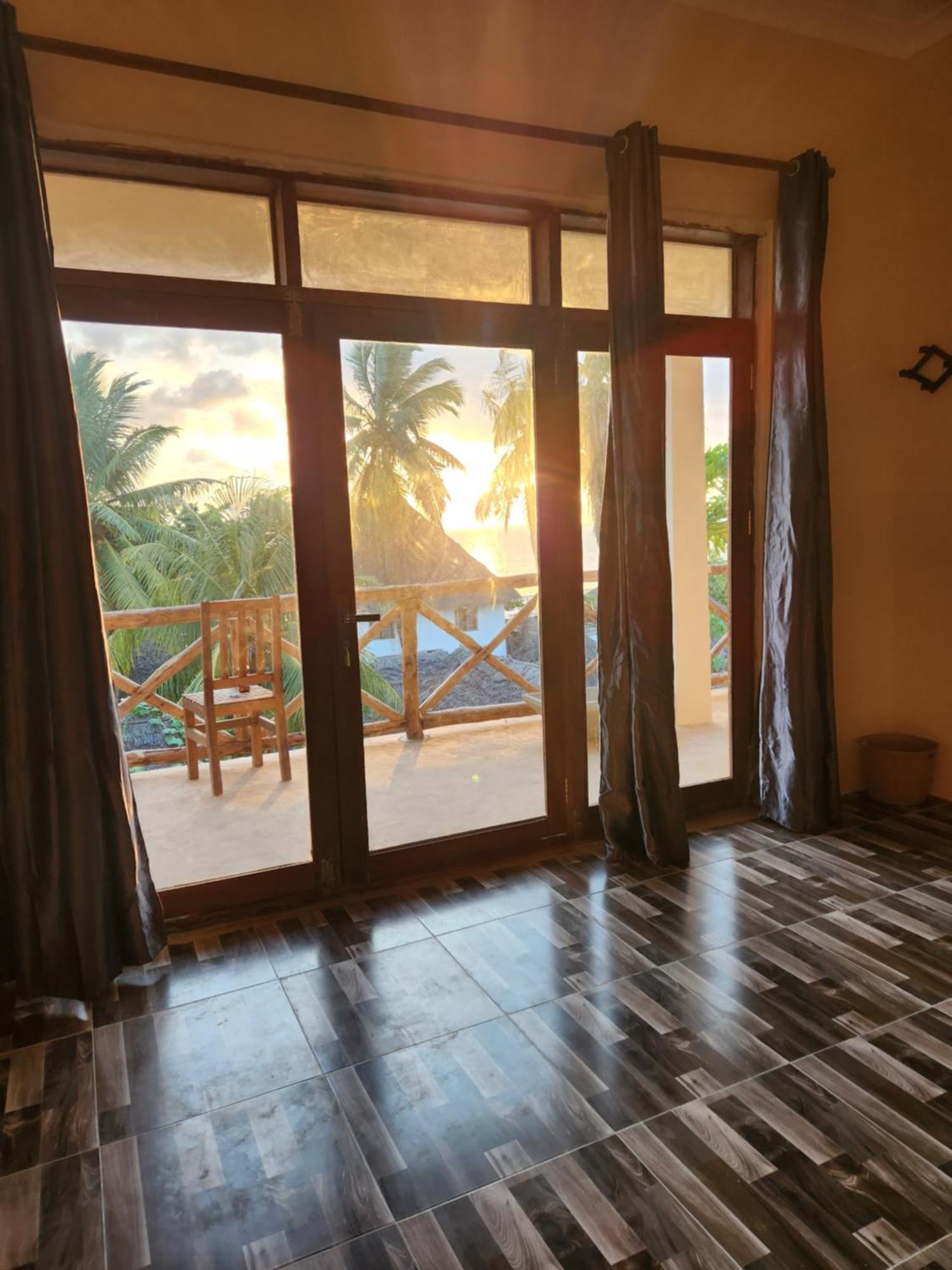 Two Palms Hotel Jambiani  Buitenkant foto